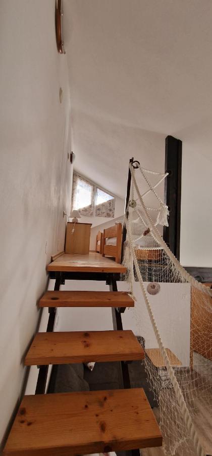 Apartmani Dutkovic Vrboska Ngoại thất bức ảnh
