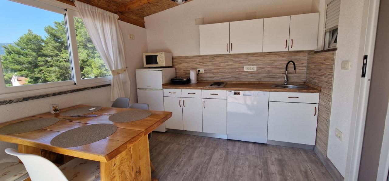 Apartmani Dutkovic Vrboska Ngoại thất bức ảnh